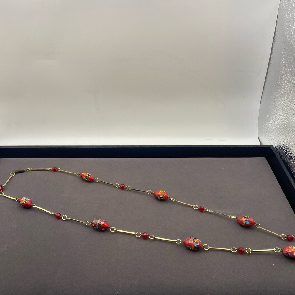 Vintage Murano Glass Millefiori Red Bead Necklace with gold tone link rods. - Picture 3 of 13
